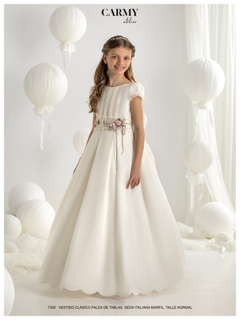 MADE TO ORDER - Carmy Spanish Communion - 7300EP- Please allow 12 weeks for delivery - Enquire for Price