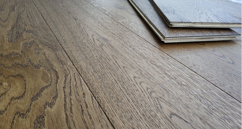 timba floor 14mm nutmeg 14x190mm engineered oak flooring brushed & lacquered